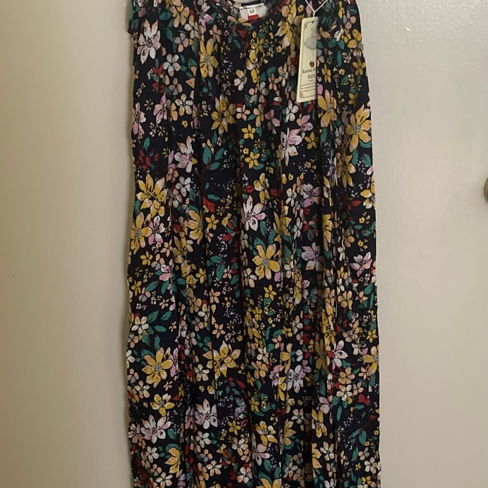 Beautiful flower dress for a beautiful date or for the beach
